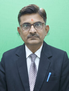10 Adv. Rajendra Gorde, Expert Director
